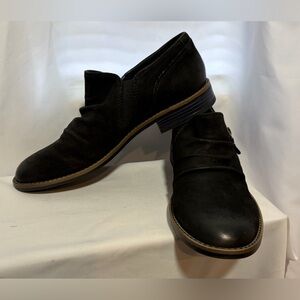 NWOT CLARKS Black Suede Camzin Pace Bootie Sz 10